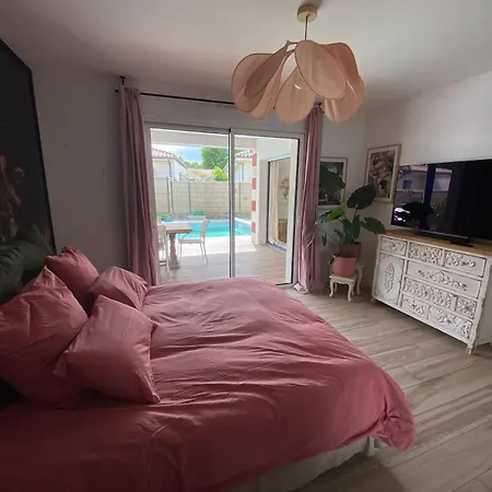 8 Pers - - Piscine Et Pet Friendly Villa *