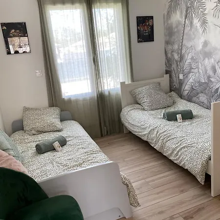Villa 8 Pers - - Piscine Et Pet Friendly